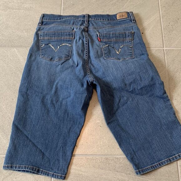 Levi’s 512 Perfectly Slimming Size 16 Blue Denim Bermuda Shorts - Picture 7 of 9